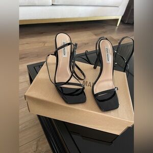 Steve Madden Black Sandals